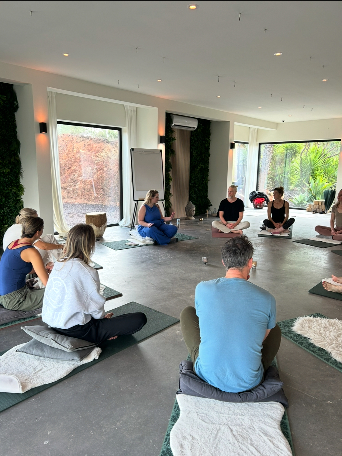 Stop drop & flow retreat hoorn